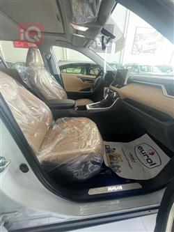 تويوتا راف 4